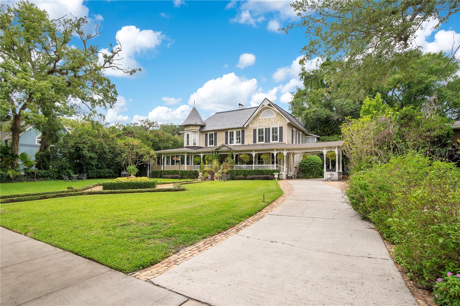 614 Lk Ave ORLANDO, FL 32801