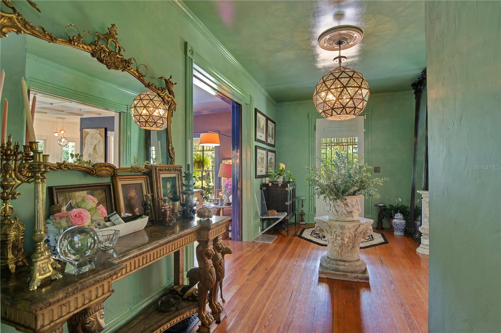 614 Lk Ave ORLANDO, FL 32801