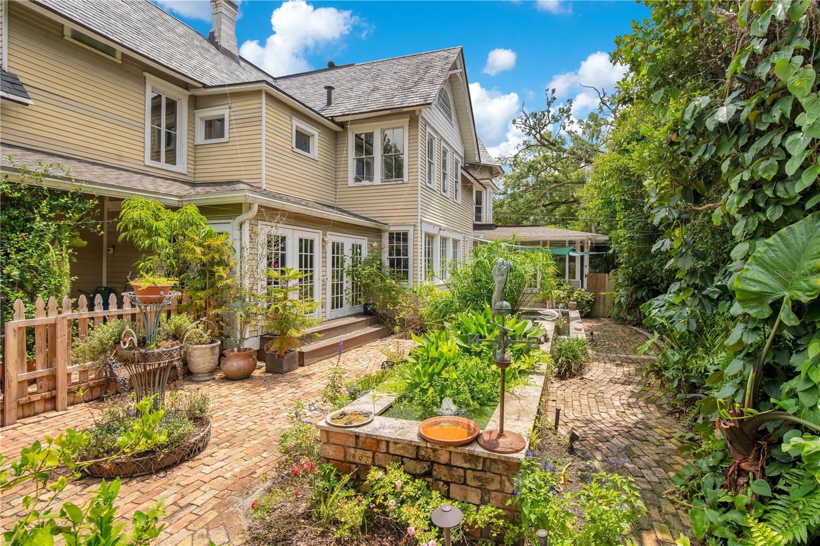 614 Lk Ave ORLANDO, FL 32801