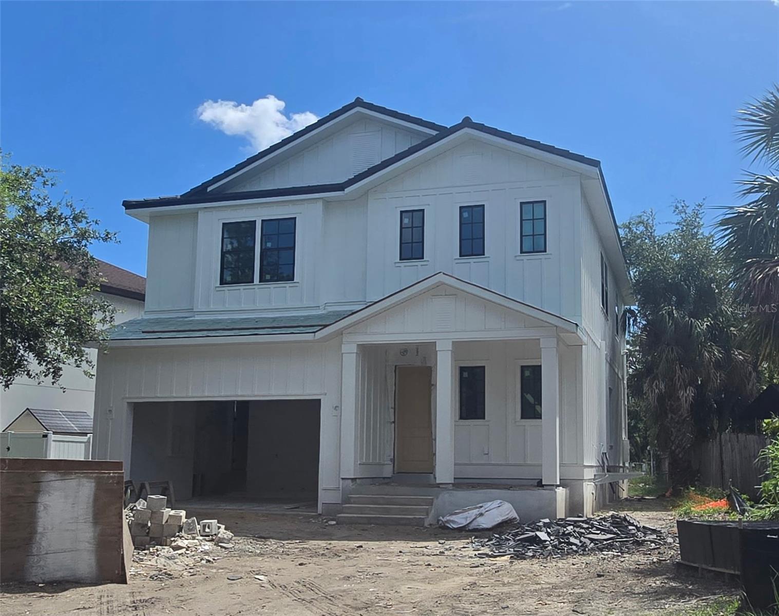3618 W ROYAL PALM Cir