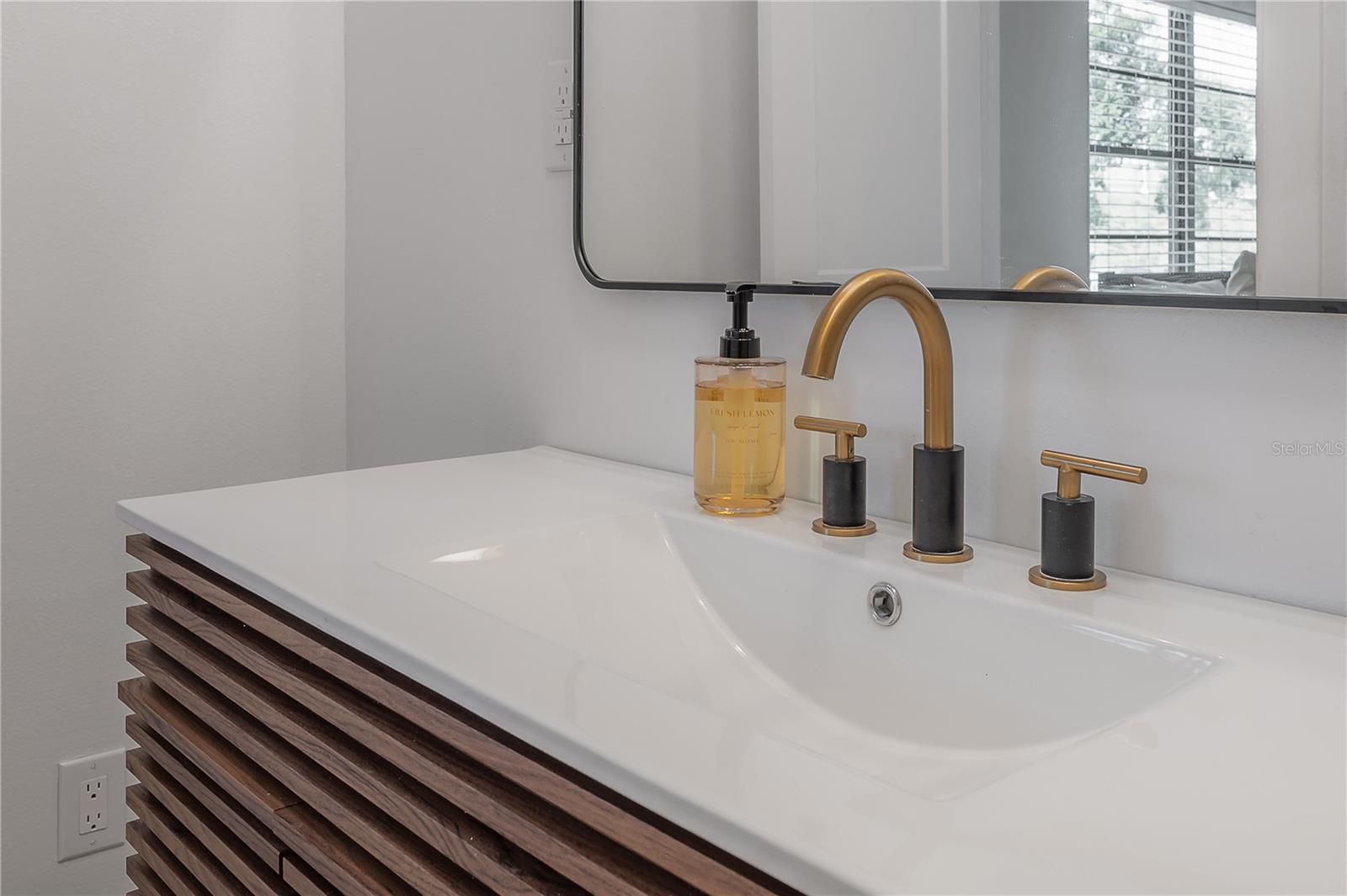 4110 N MARGUERITE St TAMPA, FL 33603