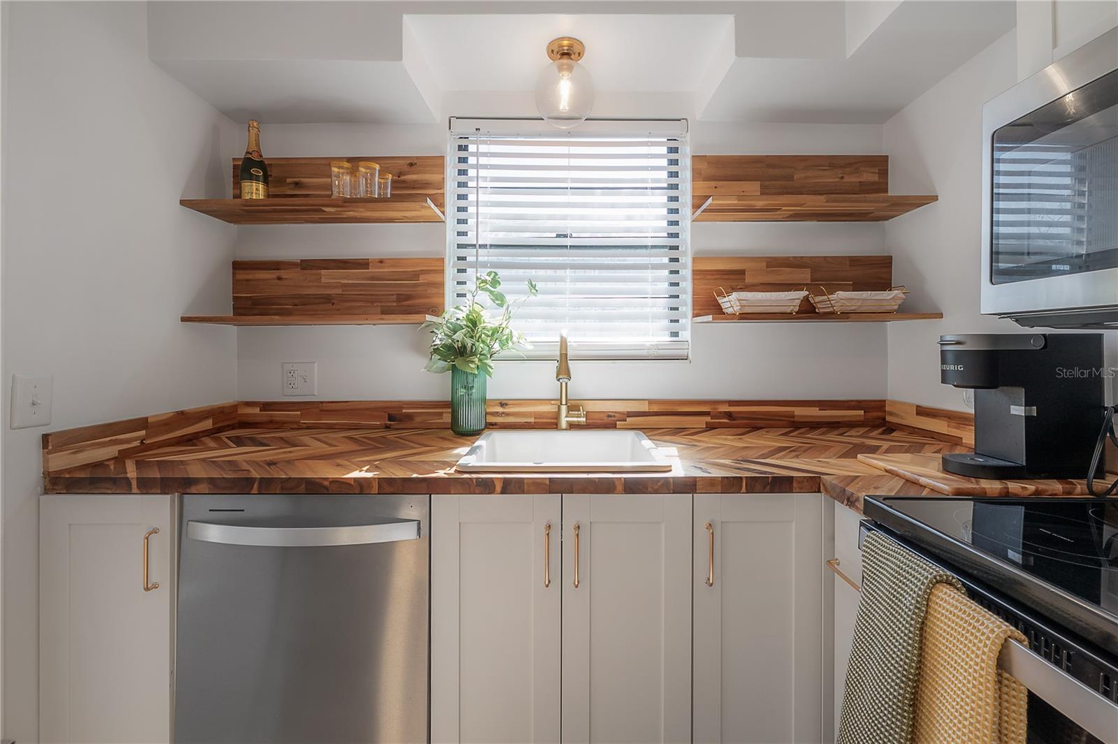 4110 N MARGUERITE St TAMPA, FL 33603