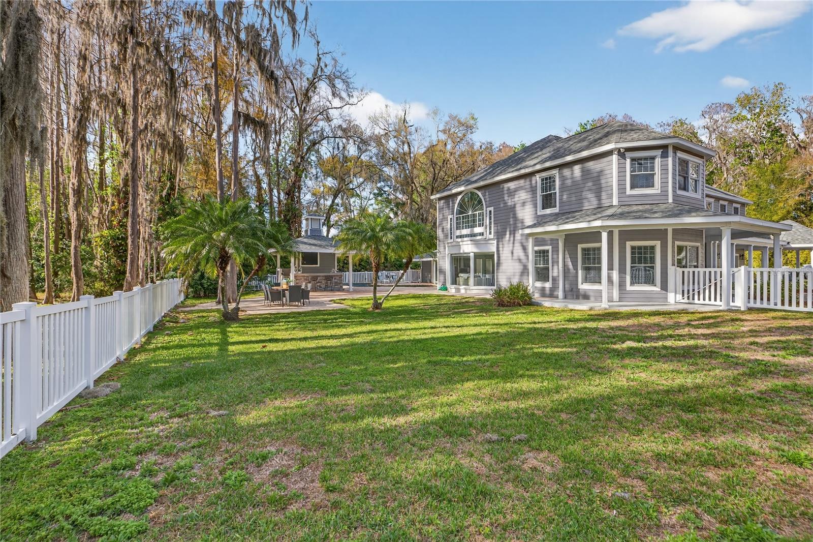 3663 BERGER Rd LUTZ, FL 33548