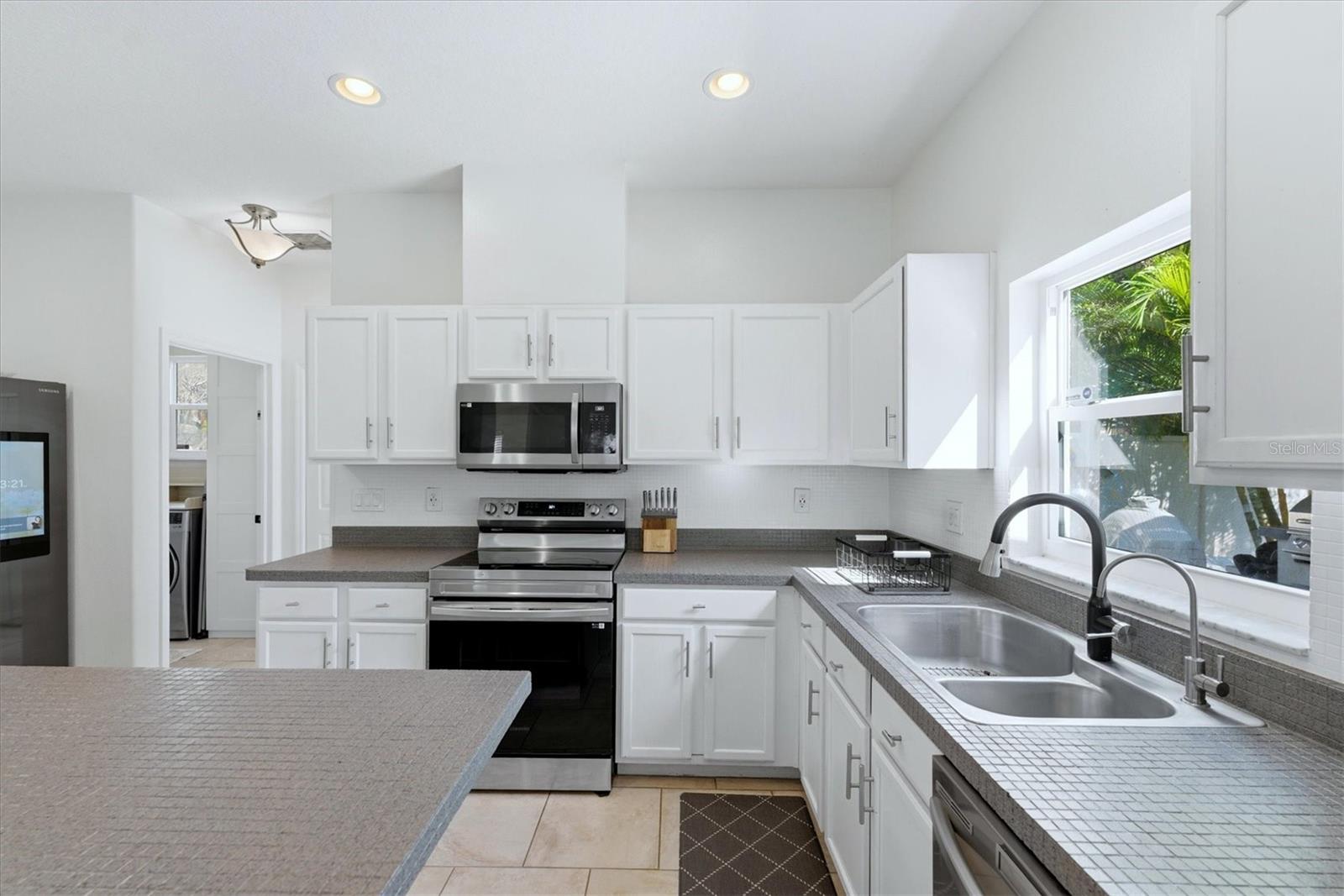 236 15TH Ave ST PETERSBURG, FL 33701