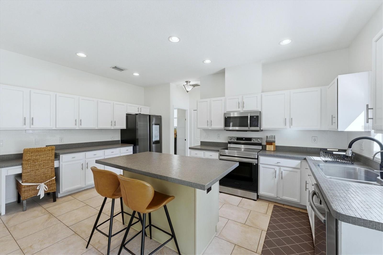 236 15TH Ave ST PETERSBURG, FL 33701