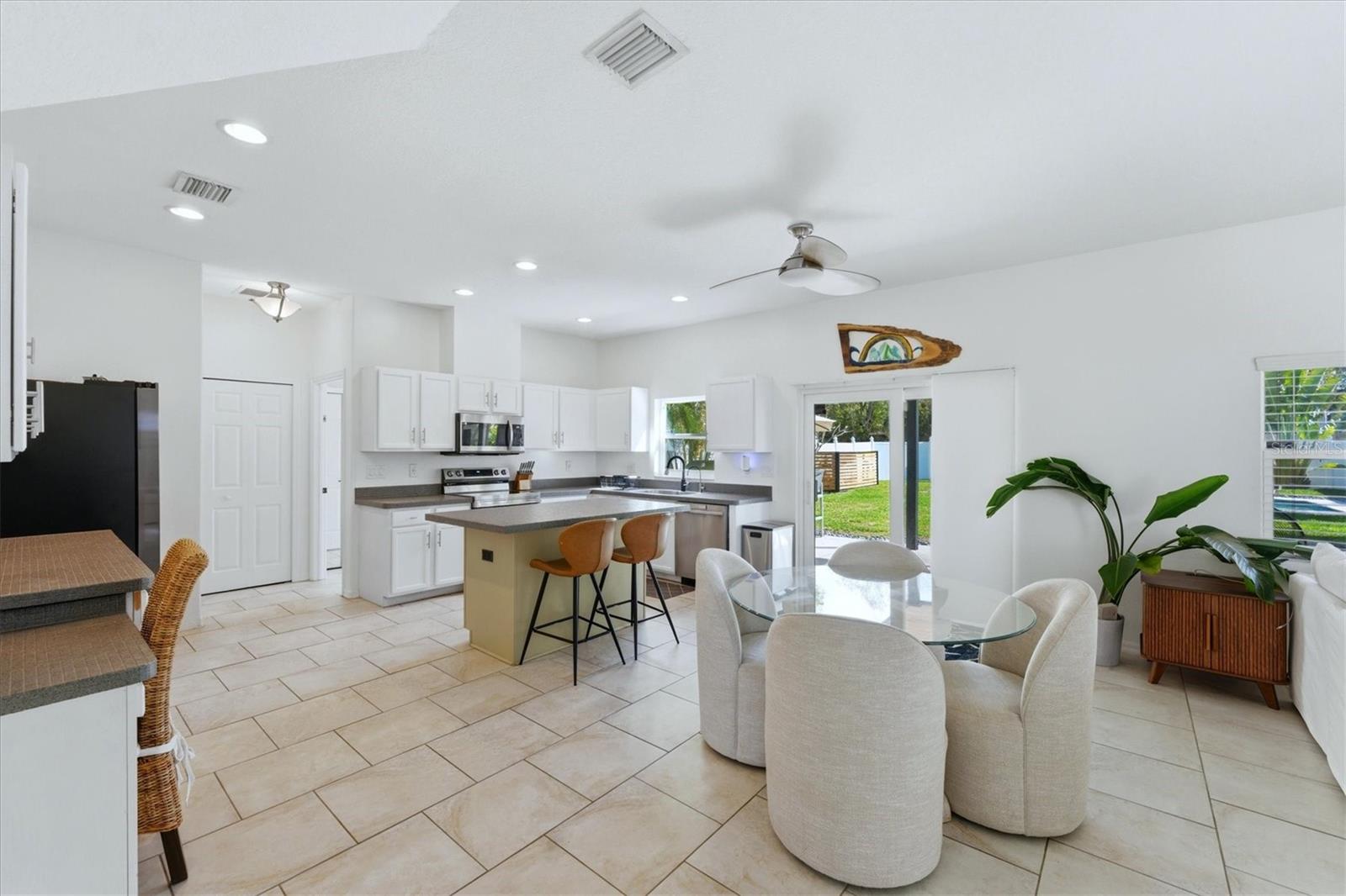 236 15TH Ave ST PETERSBURG, FL 33701