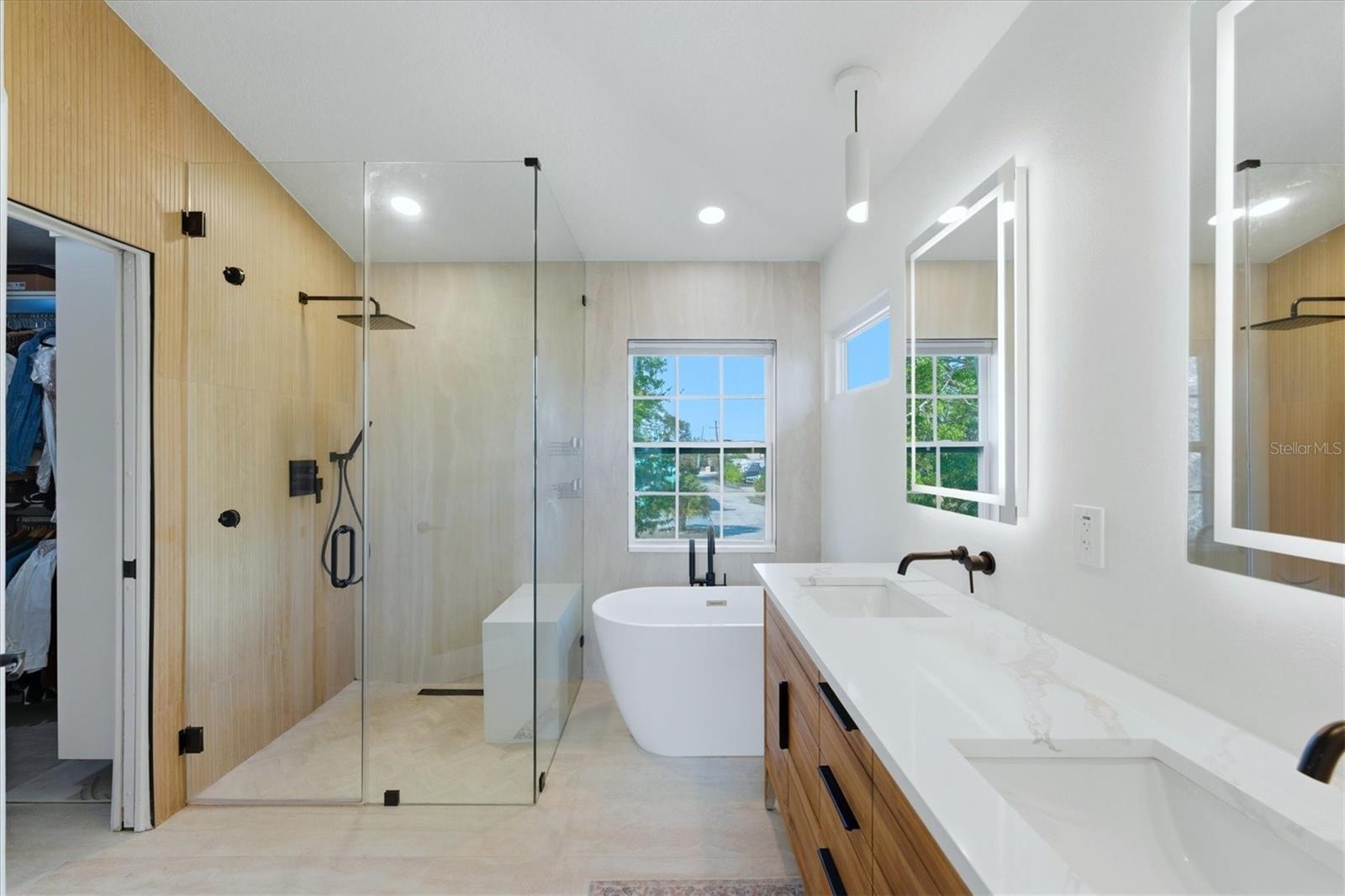 236 15TH Ave ST PETERSBURG, FL 33701