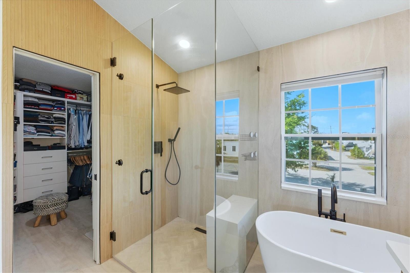 236 15TH Ave ST PETERSBURG, FL 33701