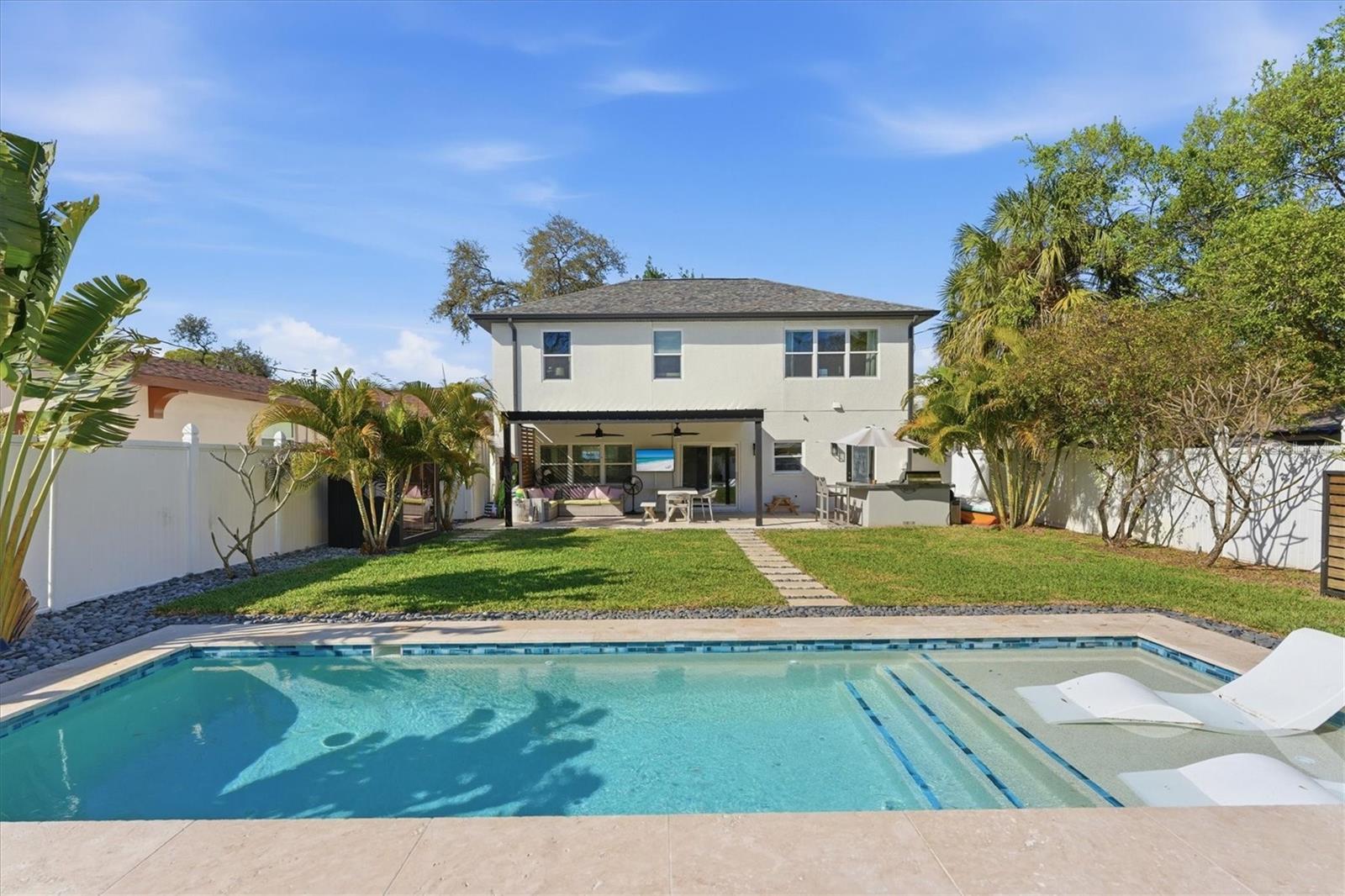 236 15TH Ave ST PETERSBURG, FL 33701