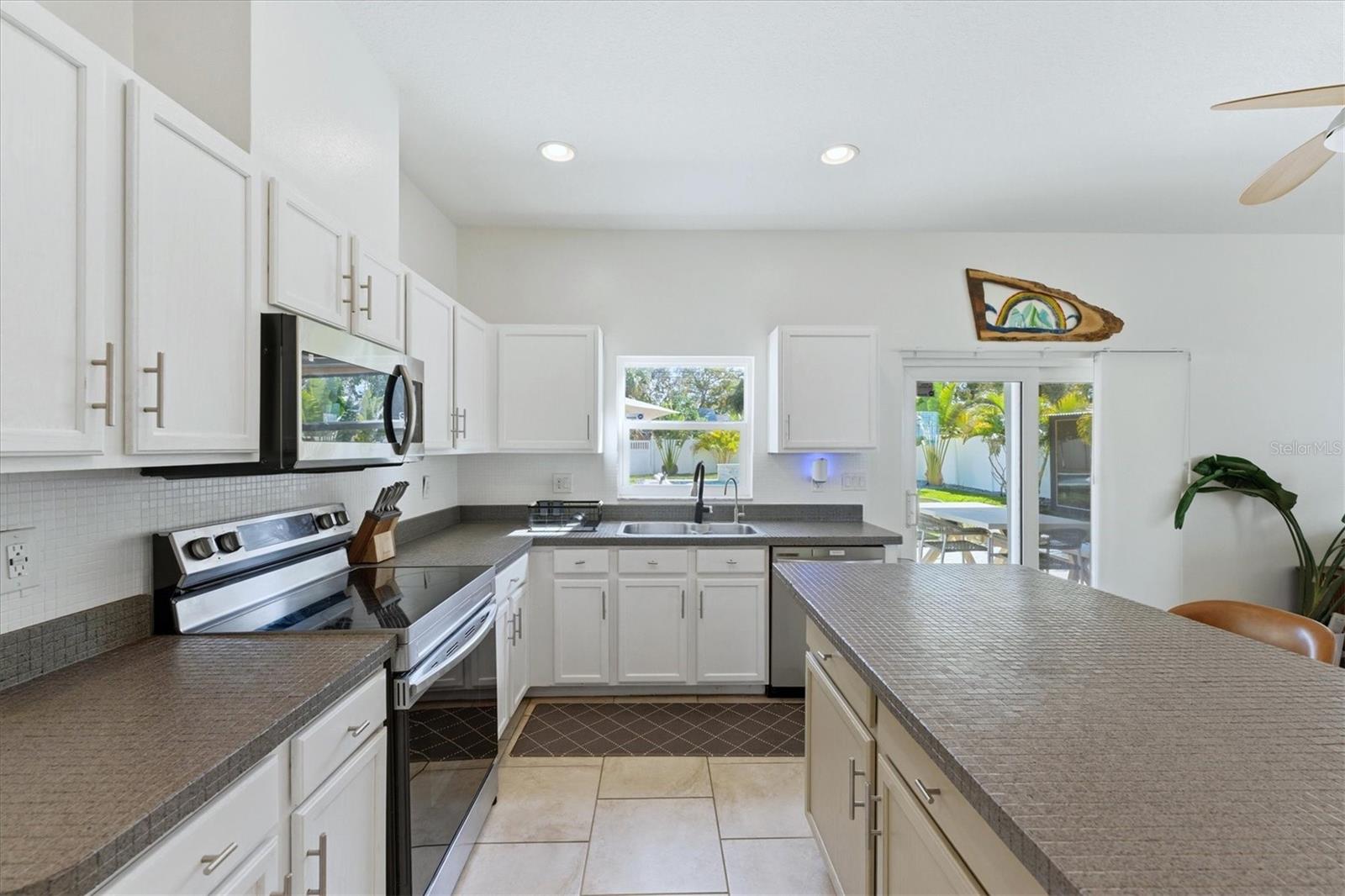 236 15TH Ave ST PETERSBURG, FL 33701