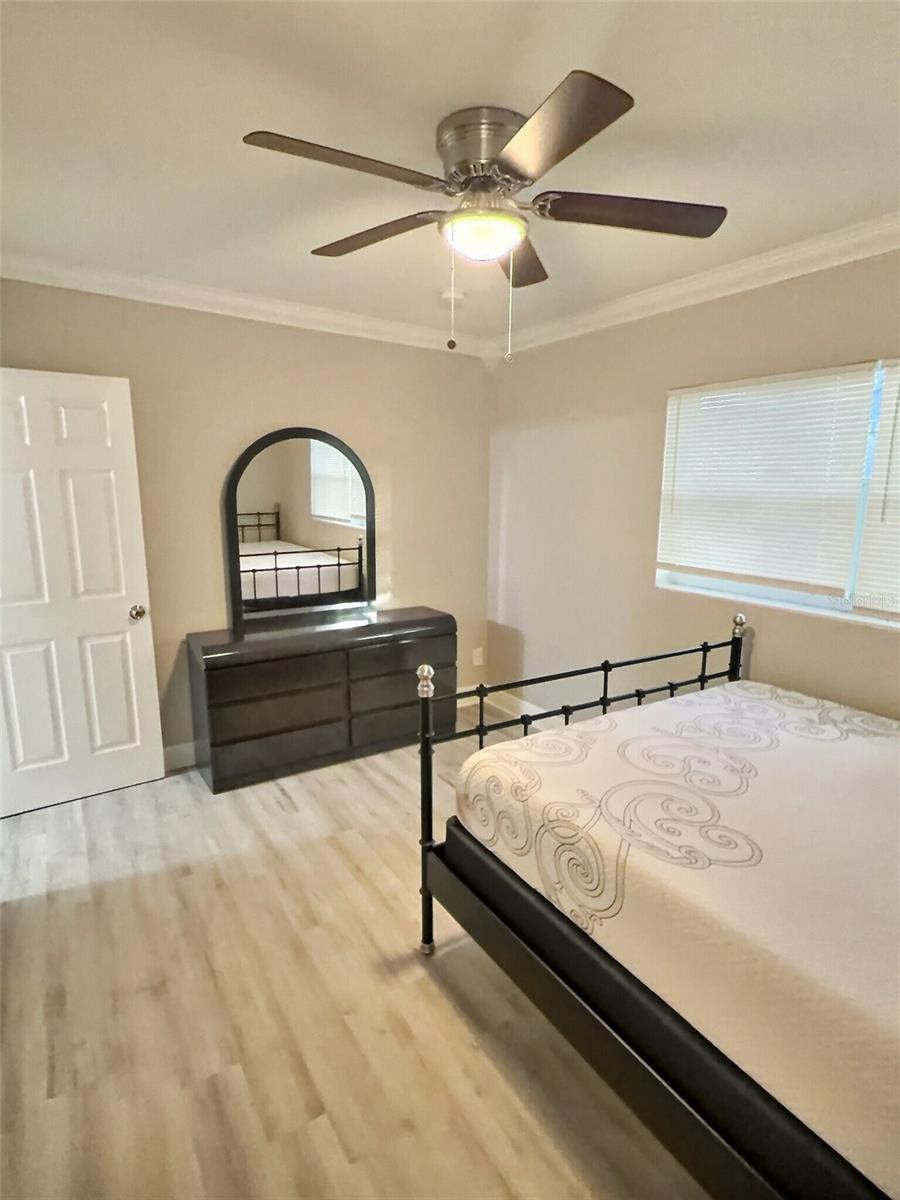 102 QUINTARD Ave ORLANDO, FL 32811