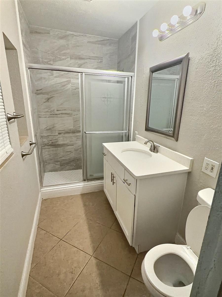 102 QUINTARD Ave ORLANDO, FL 32811