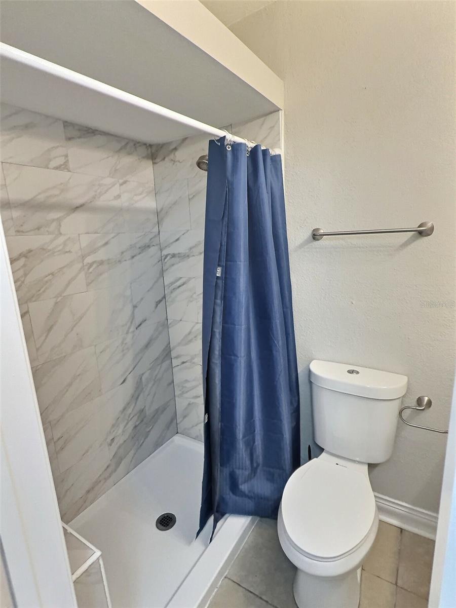 102 QUINTARD Ave ORLANDO, FL 32811