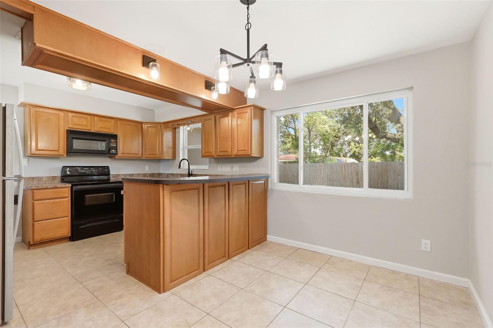 511 OXFORD Ct ORLANDO, FL 32803