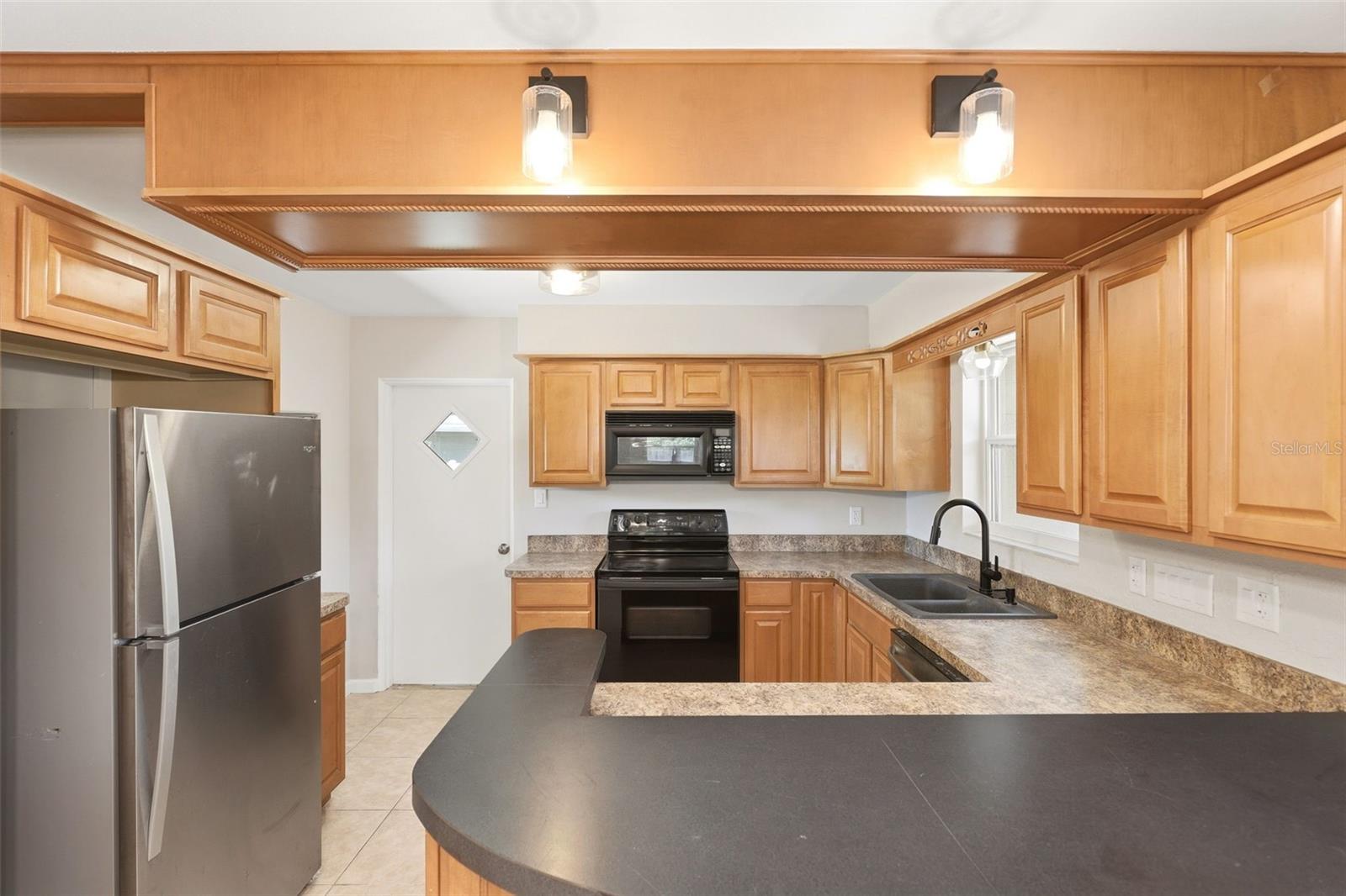 511 OXFORD Ct ORLANDO, FL 32803