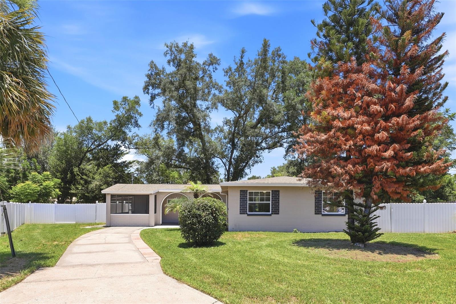 511 OXFORD Ct ORLANDO, FL 32803