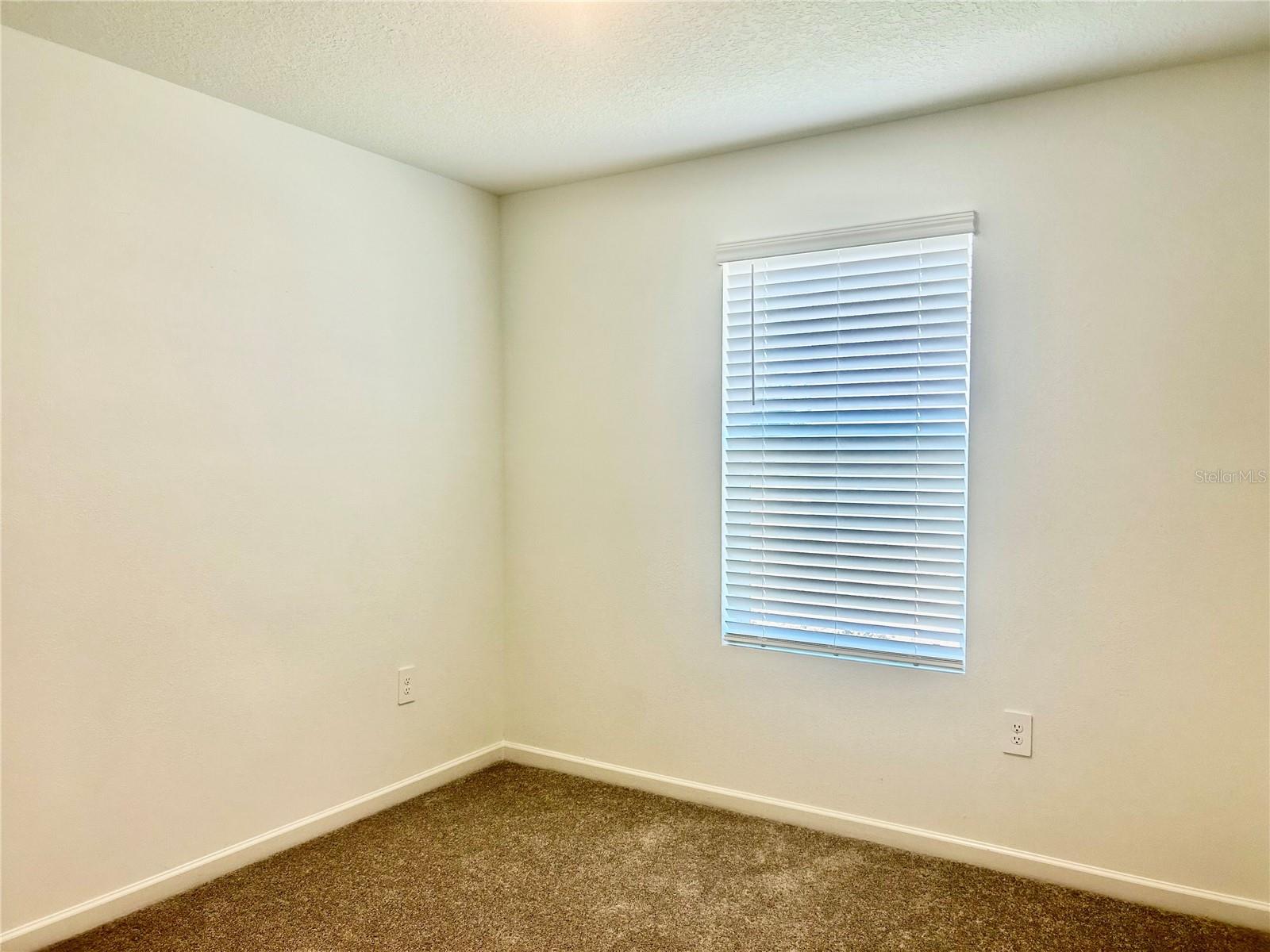 1112 NW 48th Ter OCALA, FL 34482