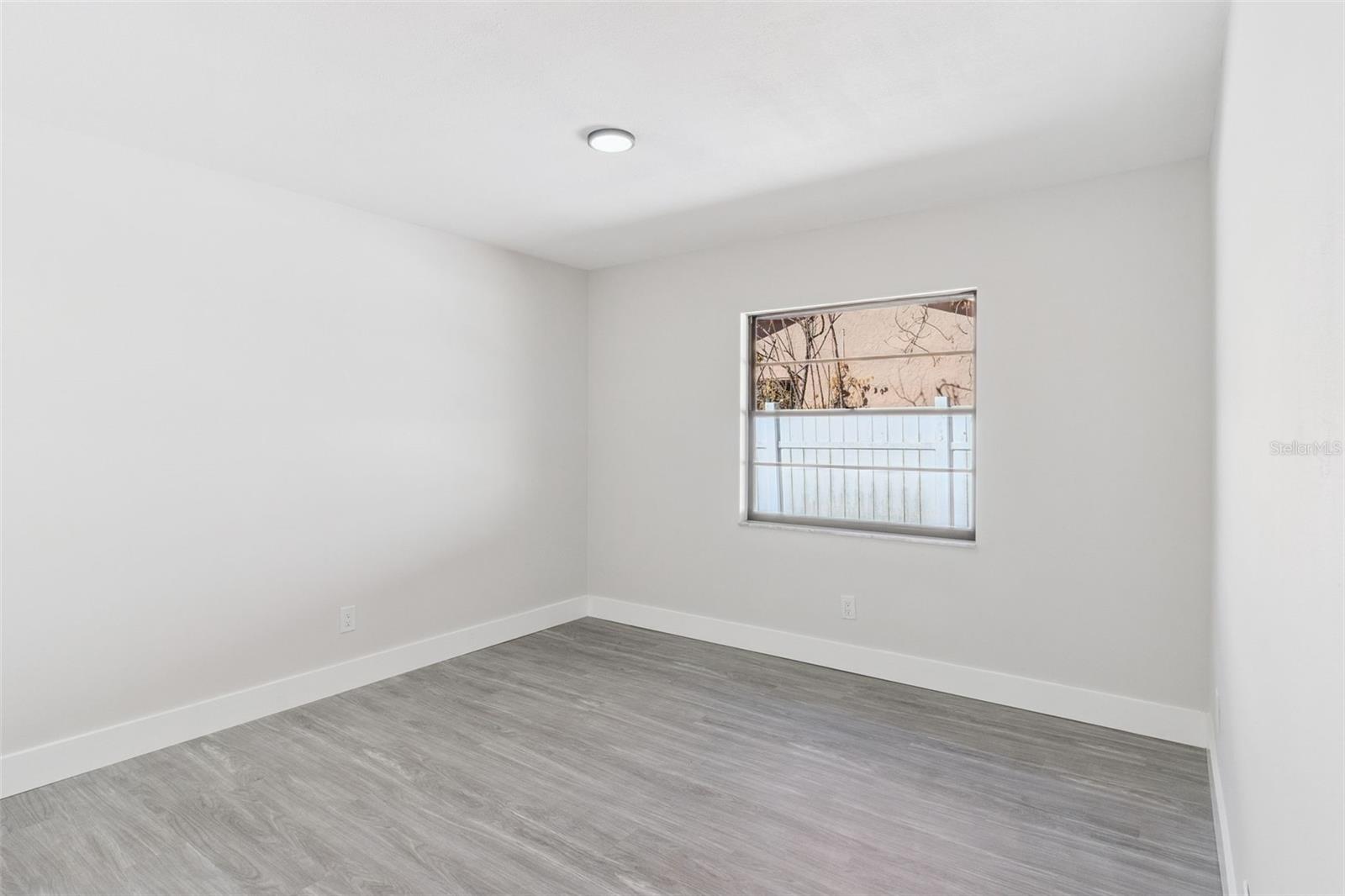 2533 OAK RUN Blvd KISSIMMEE, FL 34744