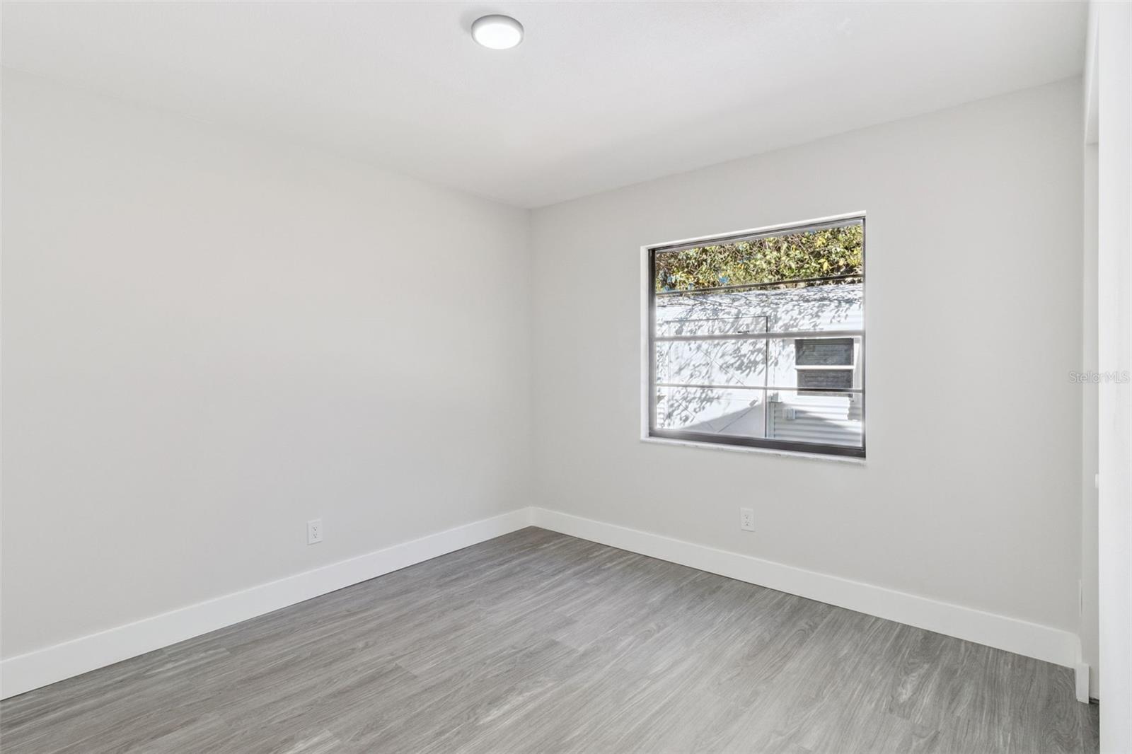 2533 OAK RUN Blvd KISSIMMEE, FL 34744