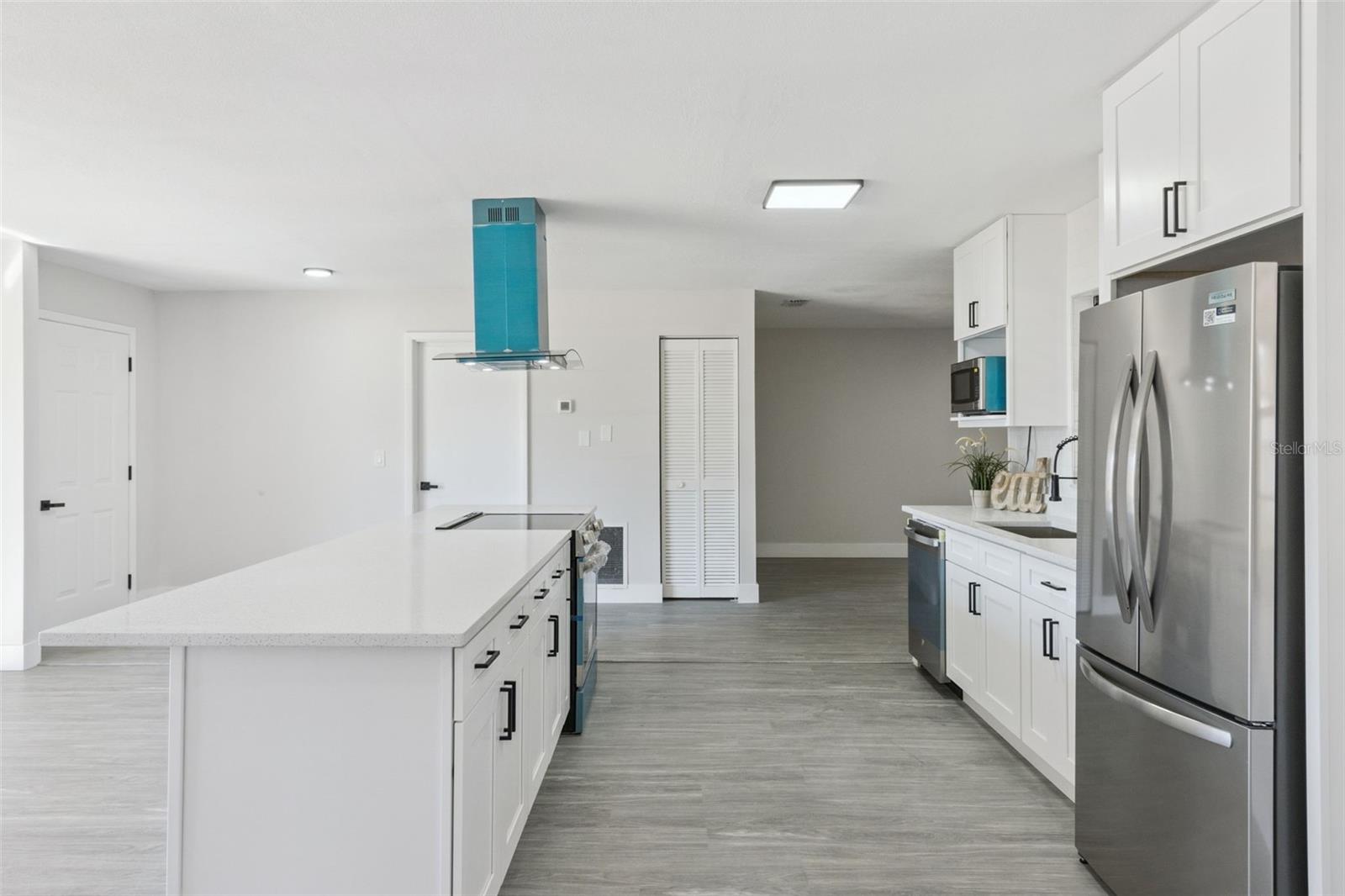 2533 OAK RUN Blvd KISSIMMEE, FL 34744