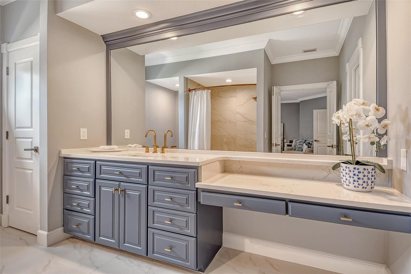 1541 BAY Pt Dr SARASOTA, FL 34236