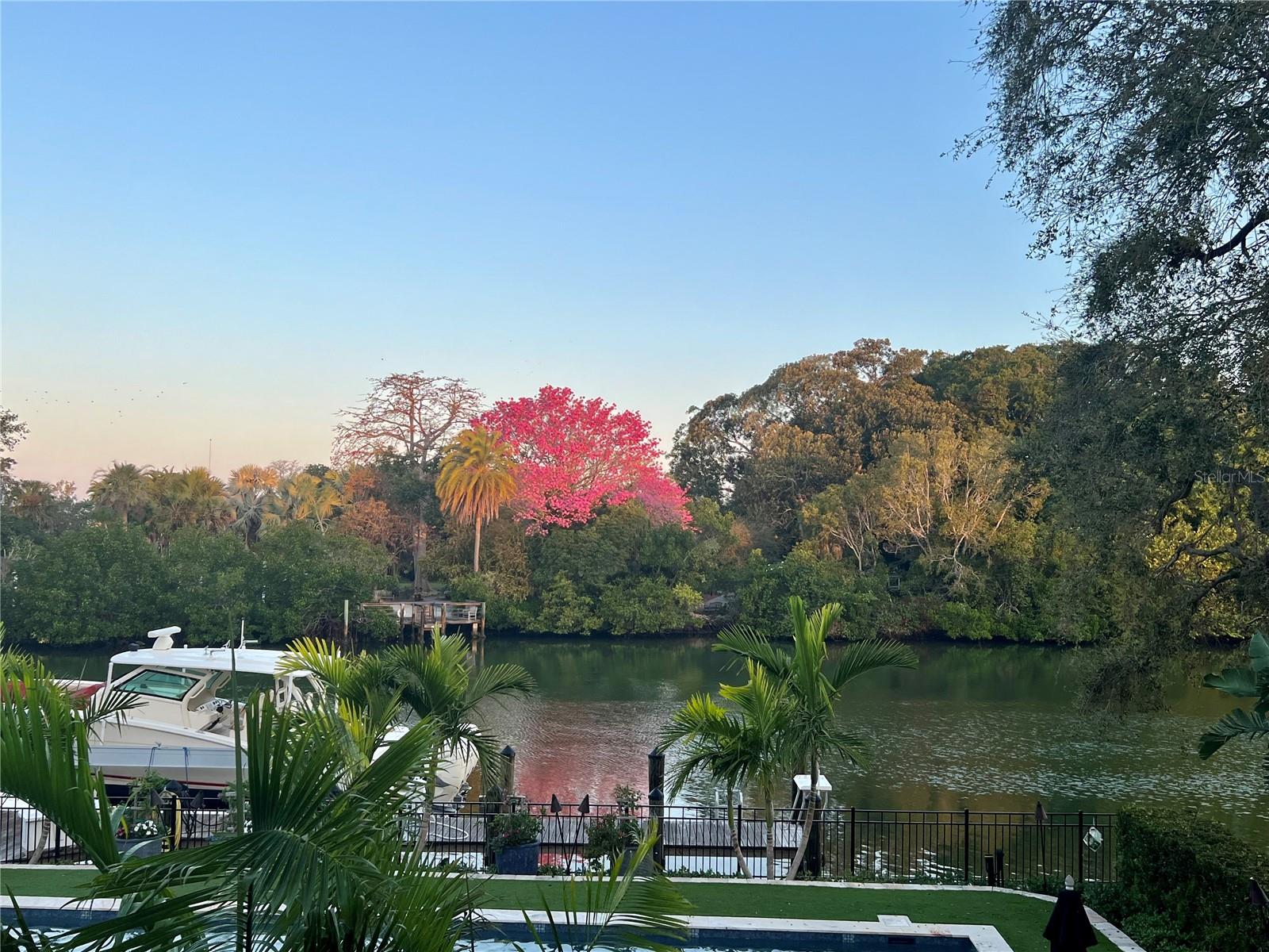 1541 BAY Pt Dr SARASOTA, FL 34236