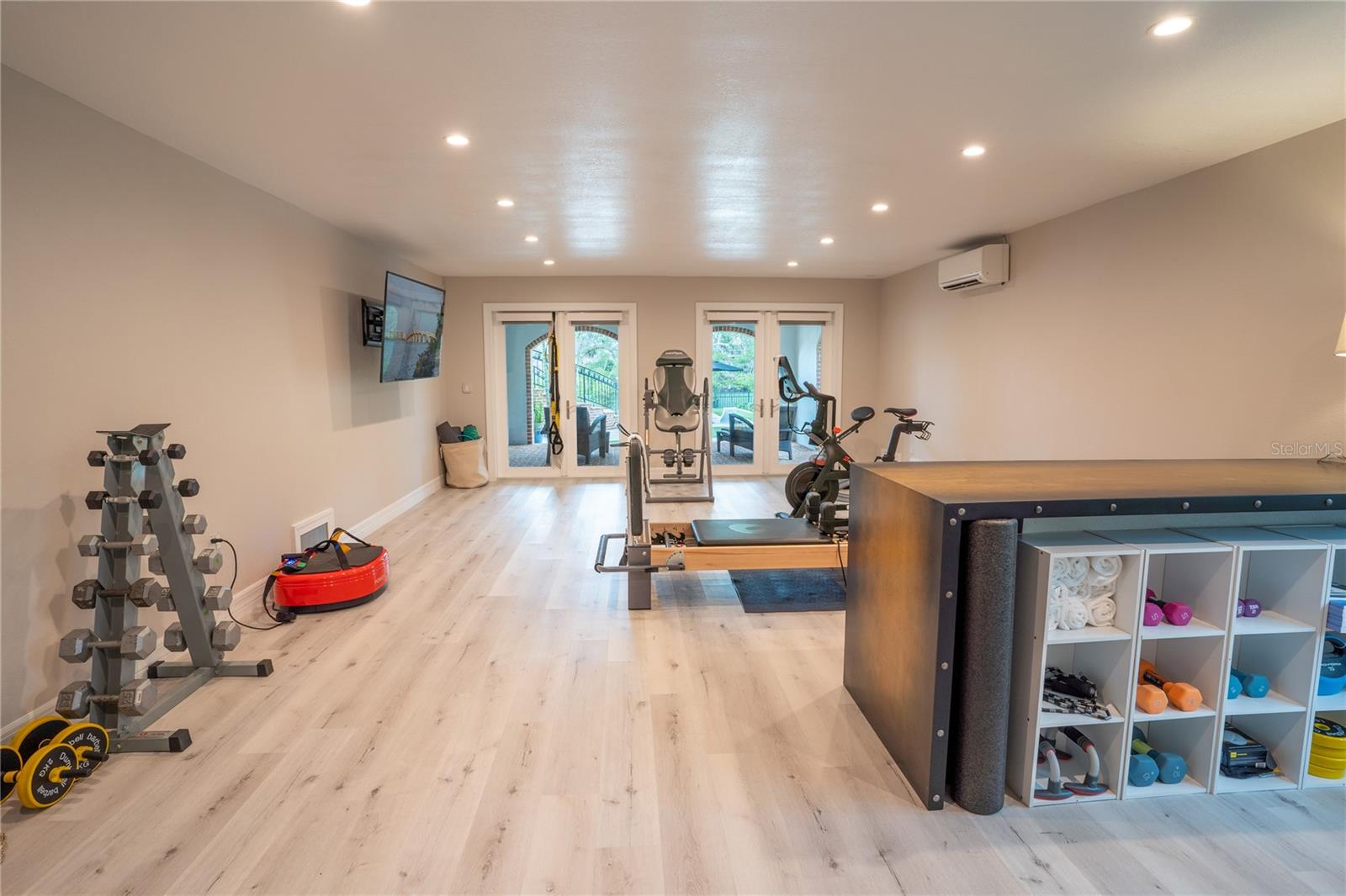 1541 BAY Pt Dr SARASOTA, FL 34236