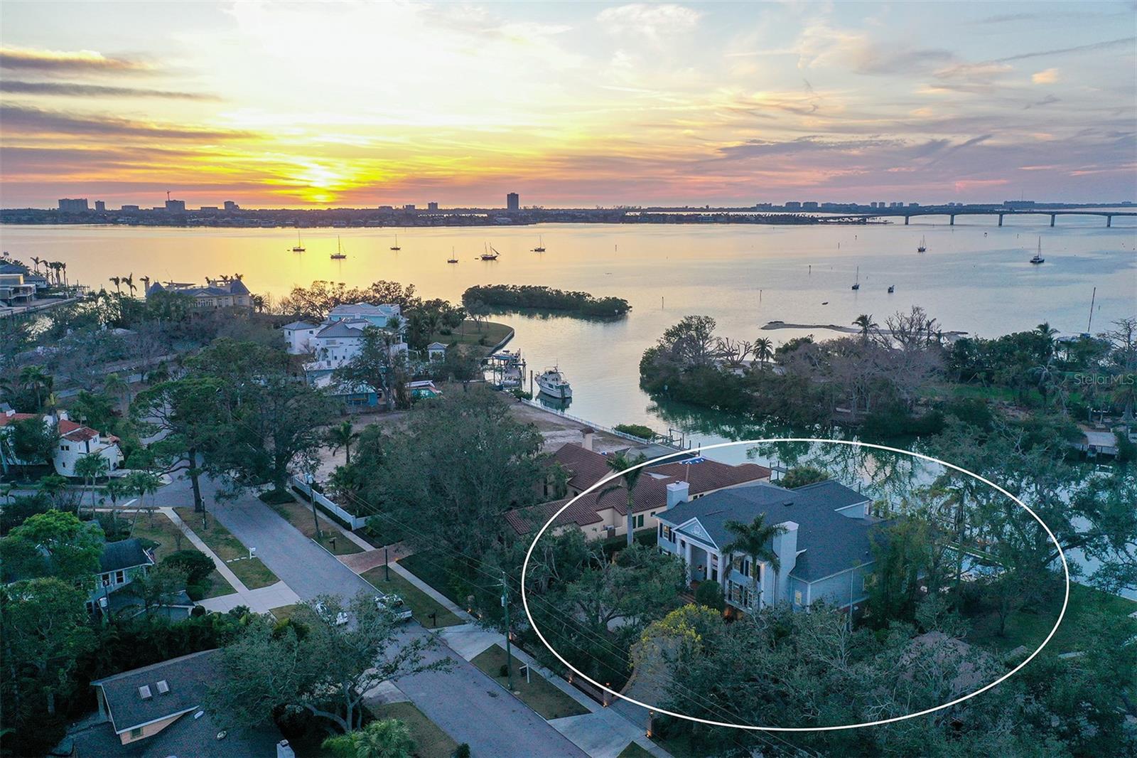 1541 BAY Pt Dr SARASOTA, FL 34236