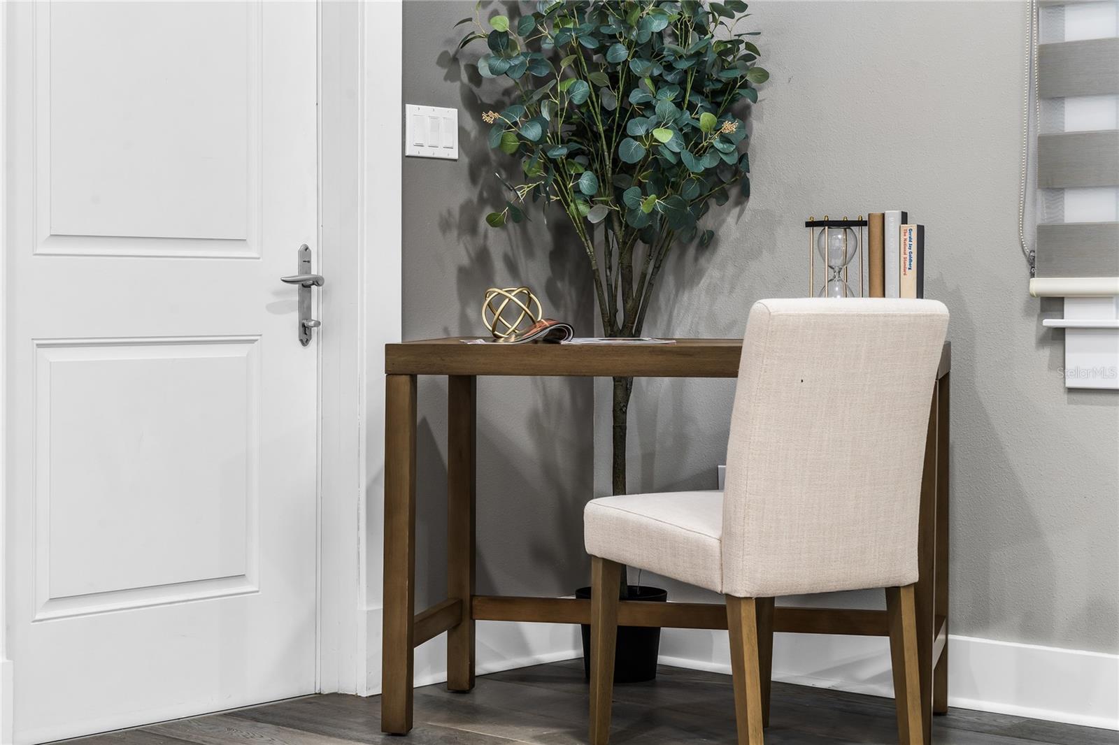 727 Park Lk Cir ORLANDO, FL 32803