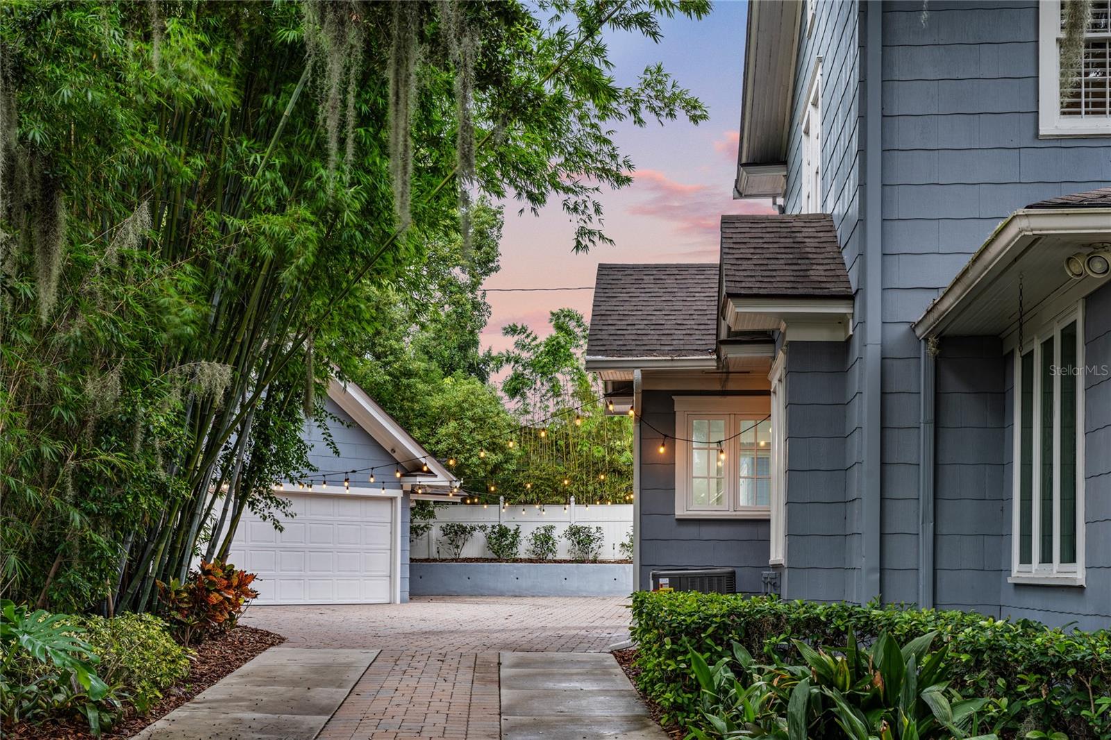 727 Park Lk Cir ORLANDO, FL 32803