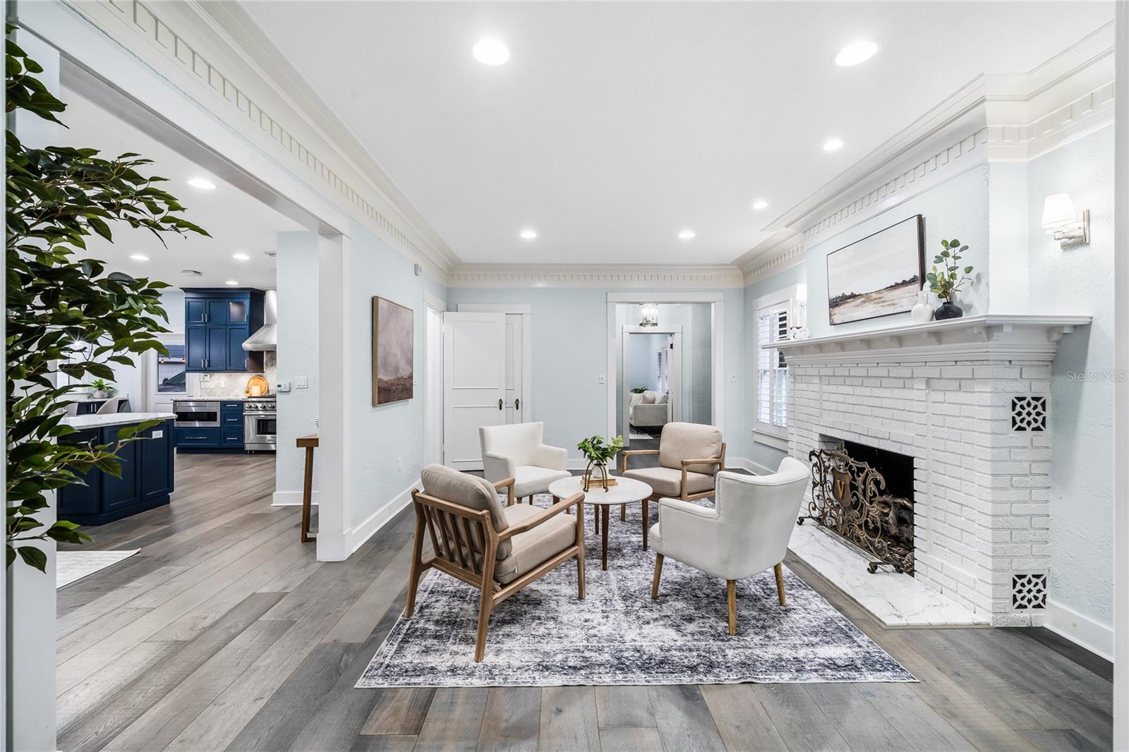 727 Park Lk Cir ORLANDO, FL 32803