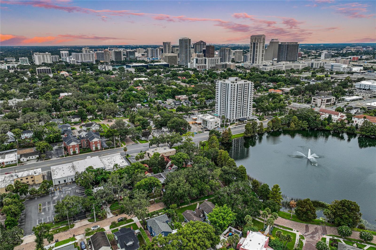 727 Park Lk Cir ORLANDO, FL 32803