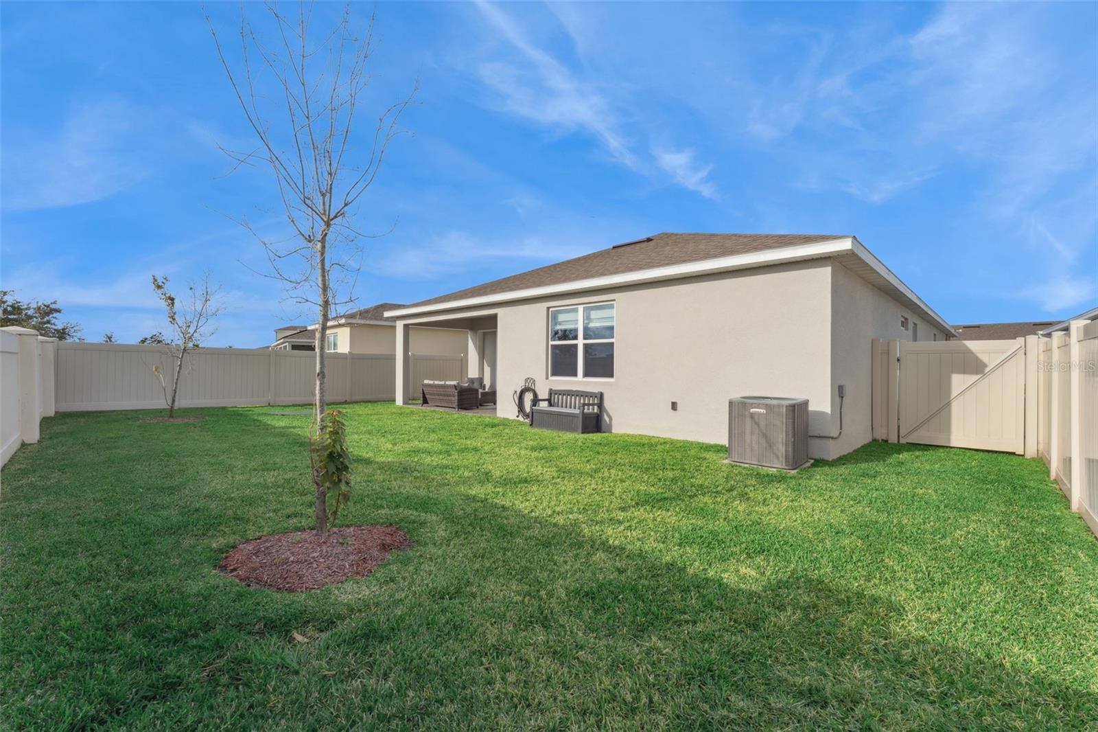 1989 Spg SHOWER Cir KISSIMMEE, FL 34744