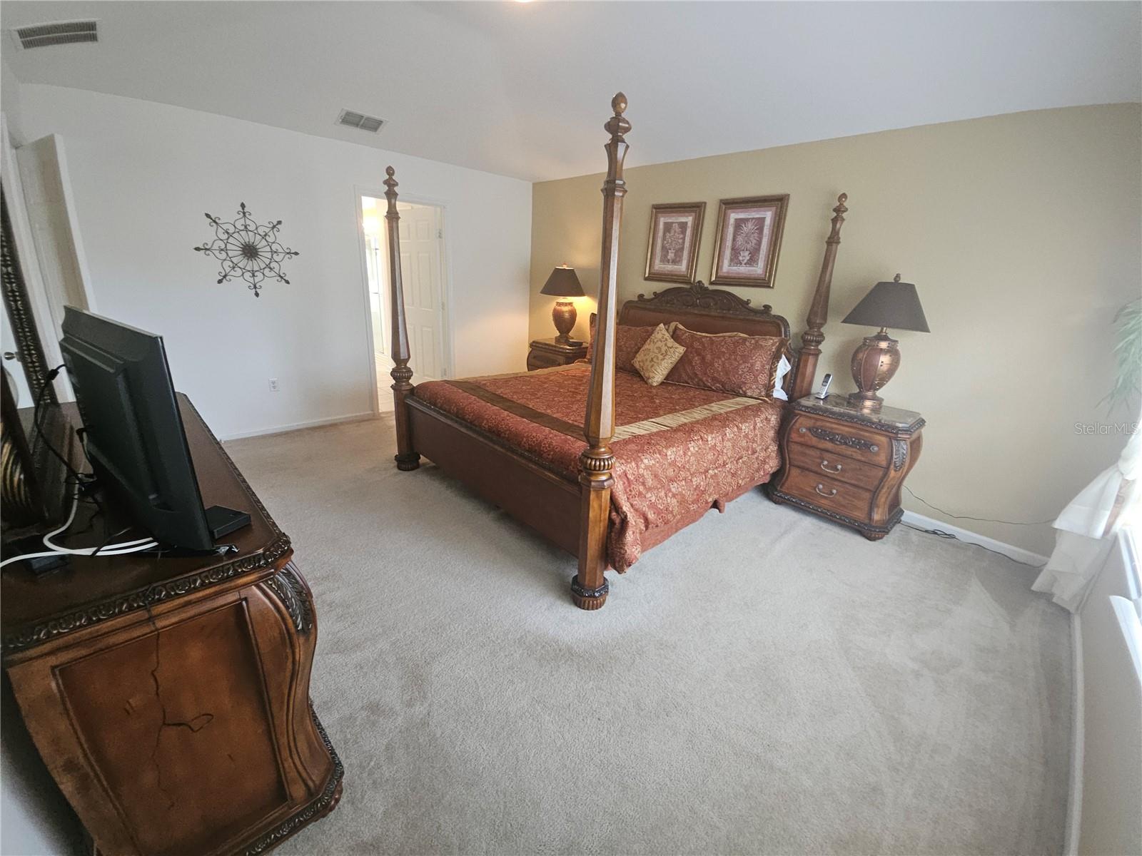 2619 DINVILLE St KISSIMMEE, FL 34747