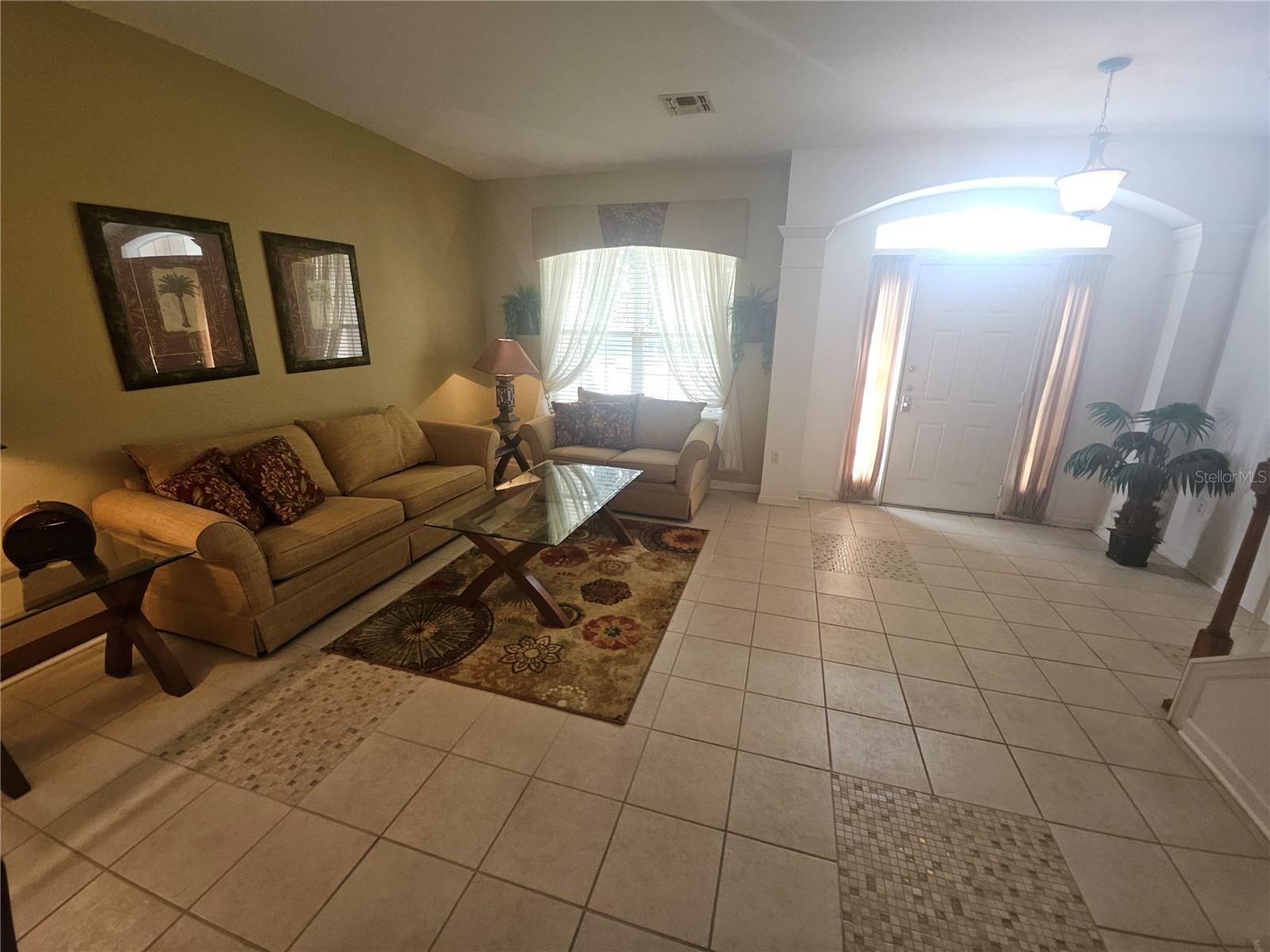 2619 DINVILLE St KISSIMMEE, FL 34747