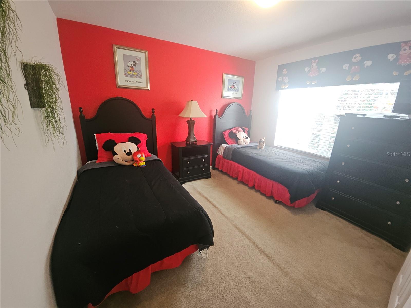 2619 DINVILLE St KISSIMMEE, FL 34747