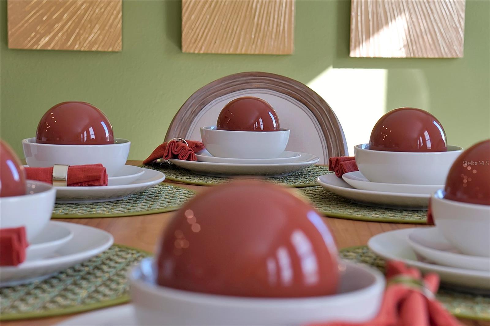 1784 SANIBEL Dr DAVENPORT, FL 33896