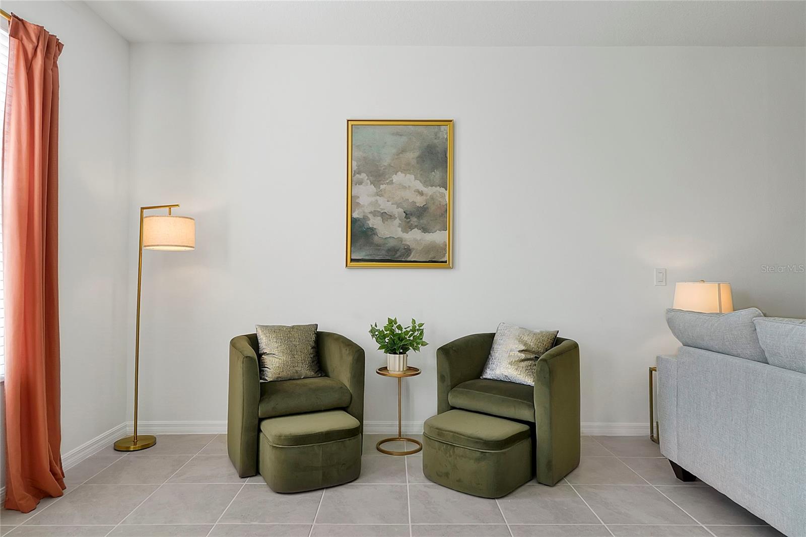 1784 SANIBEL Dr DAVENPORT, FL 33896