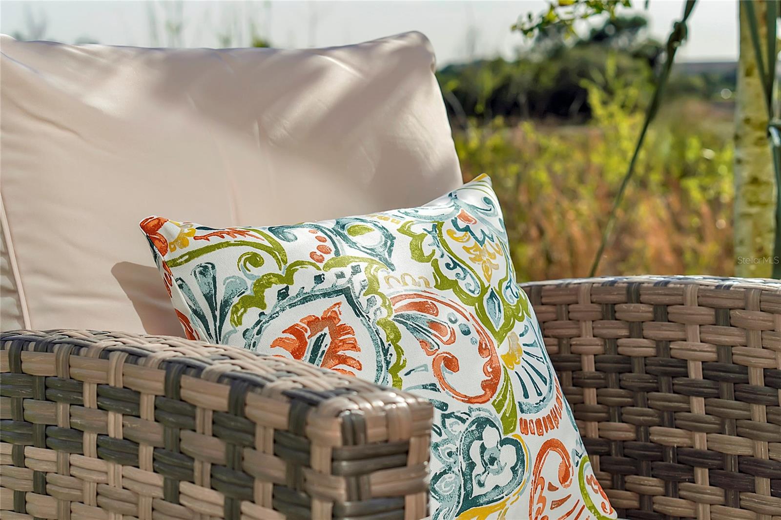 1784 SANIBEL Dr DAVENPORT, FL 33896