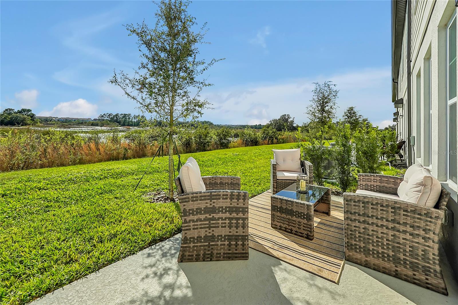 1784 SANIBEL Dr DAVENPORT, FL 33896