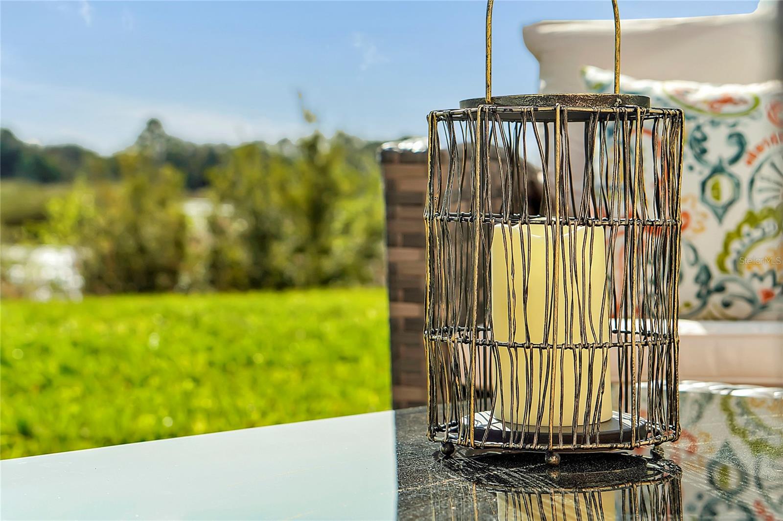 1784 SANIBEL Dr DAVENPORT, FL 33896