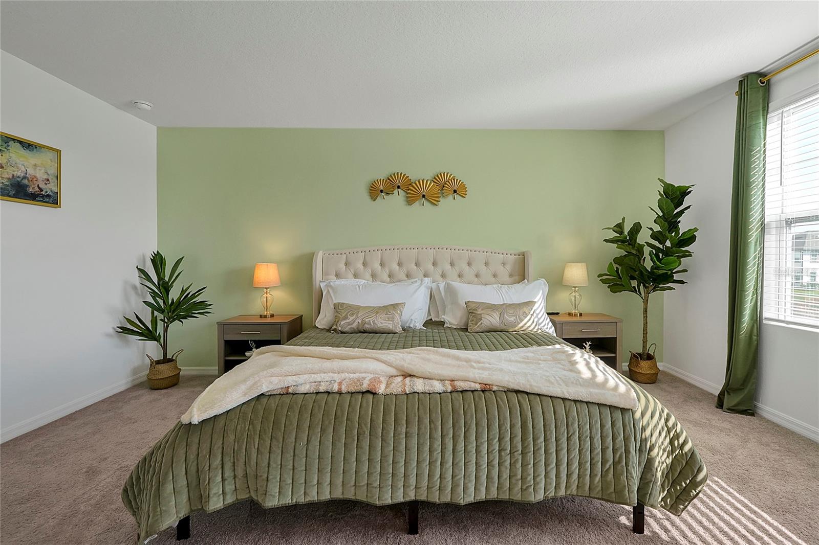 1784 SANIBEL Dr DAVENPORT, FL 33896