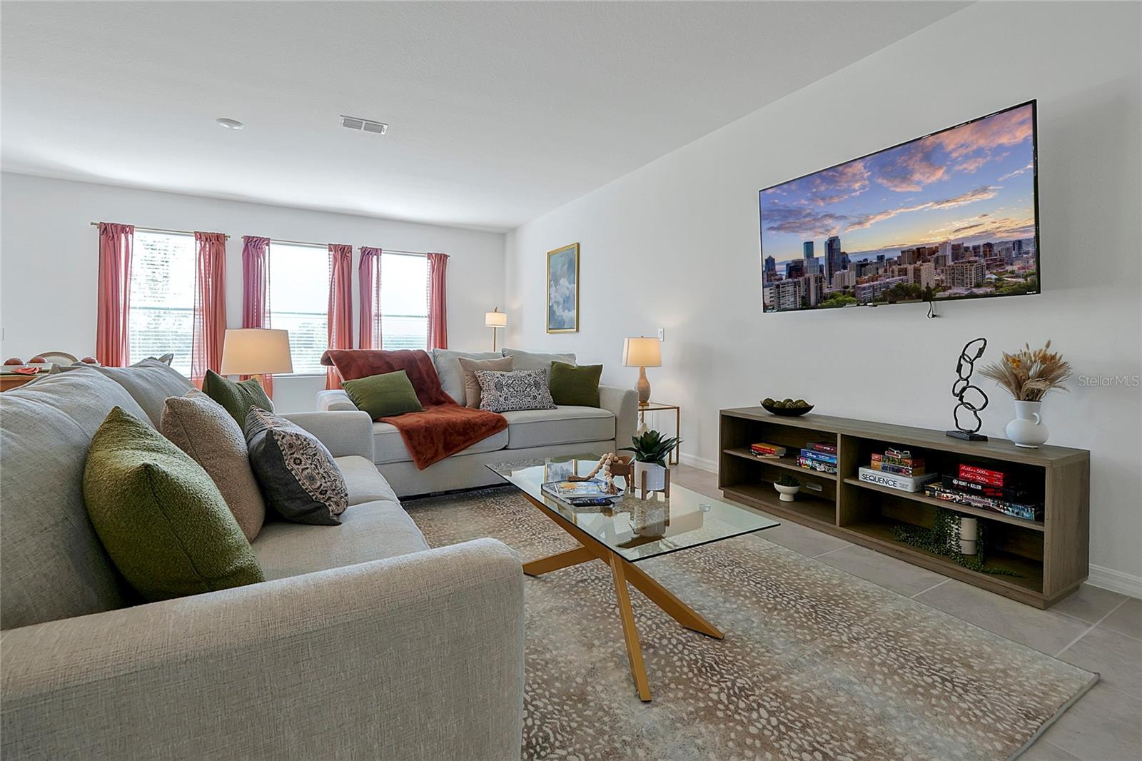 1784 SANIBEL Dr DAVENPORT, FL 33896