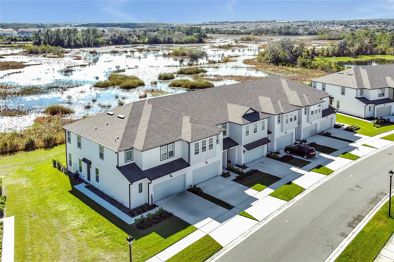 1784 SANIBEL Dr DAVENPORT, FL 33896