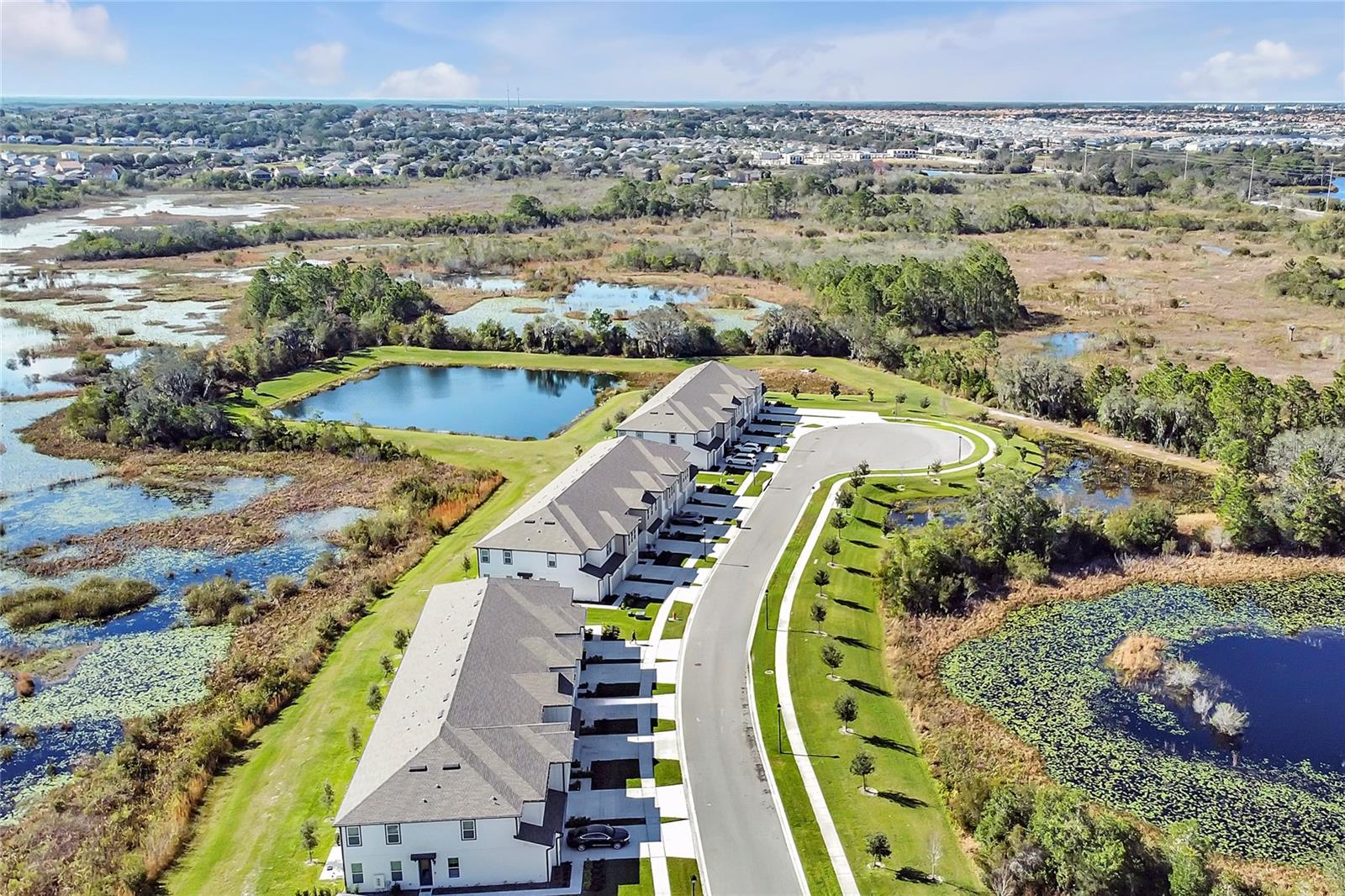 1784 SANIBEL Dr DAVENPORT, FL 33896