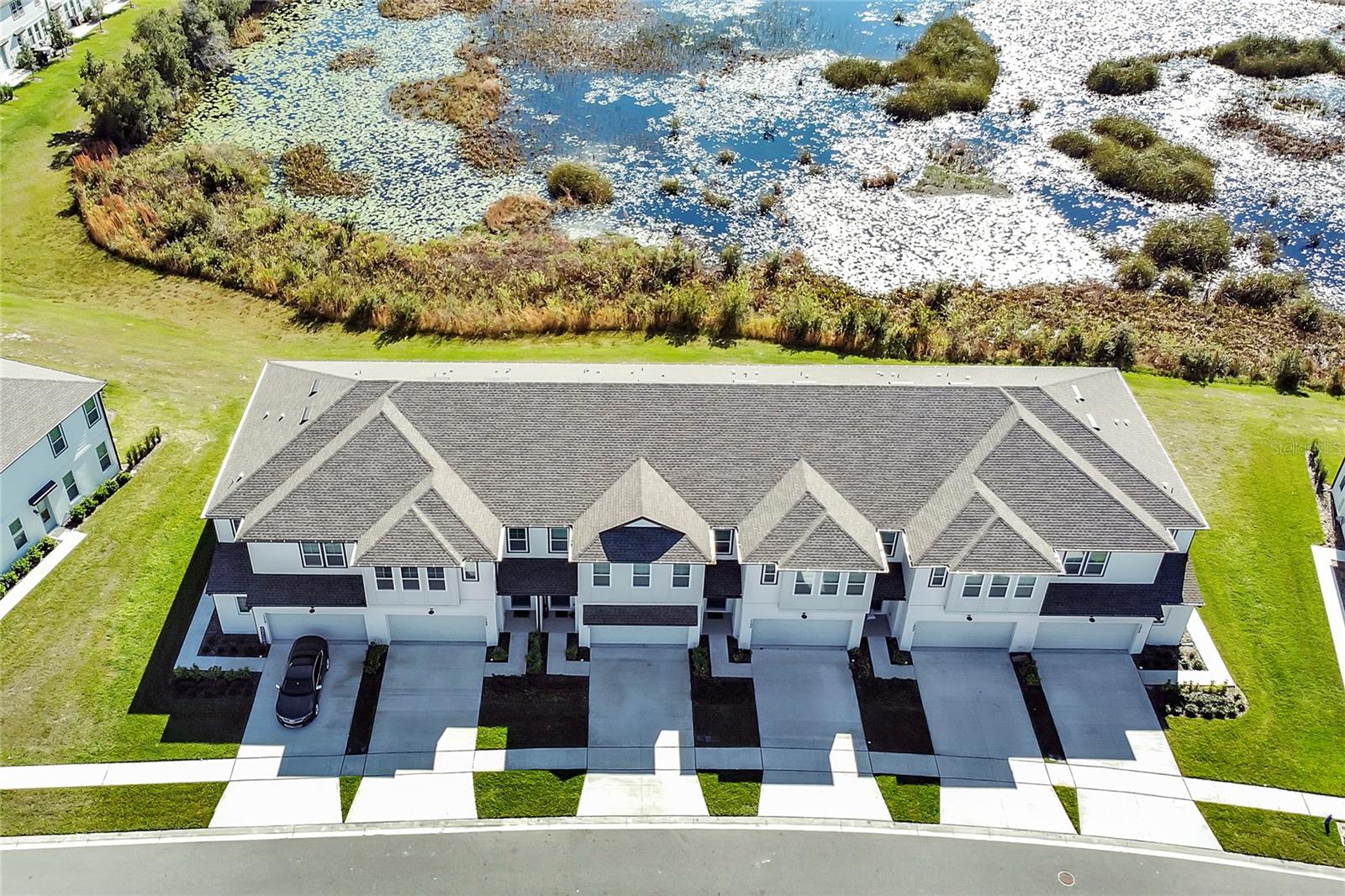 1784 SANIBEL Dr DAVENPORT, FL 33896