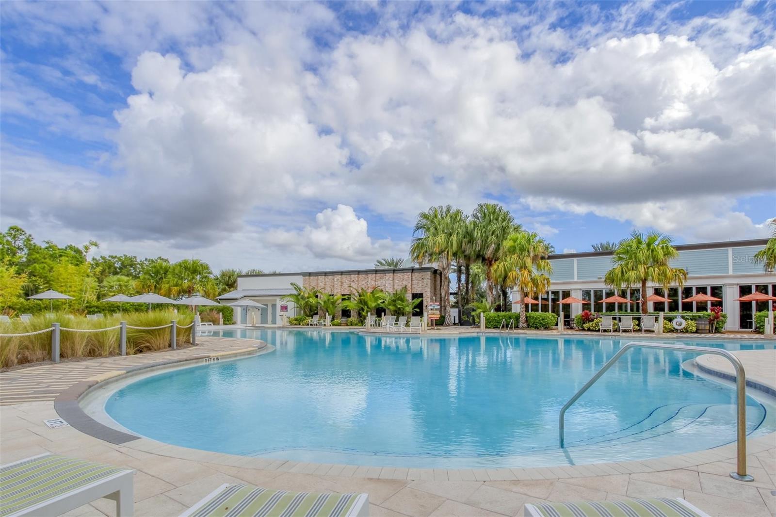 1784 SANIBEL Dr DAVENPORT, FL 33896