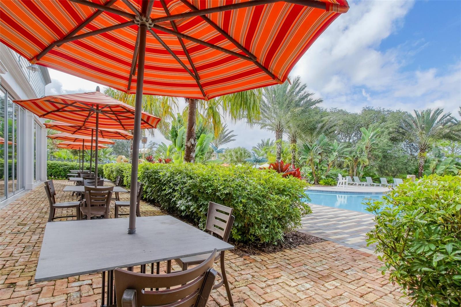 1784 SANIBEL Dr DAVENPORT, FL 33896