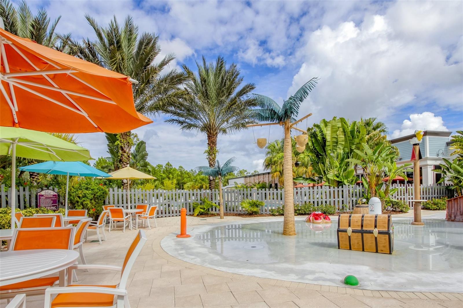 1784 SANIBEL Dr DAVENPORT, FL 33896