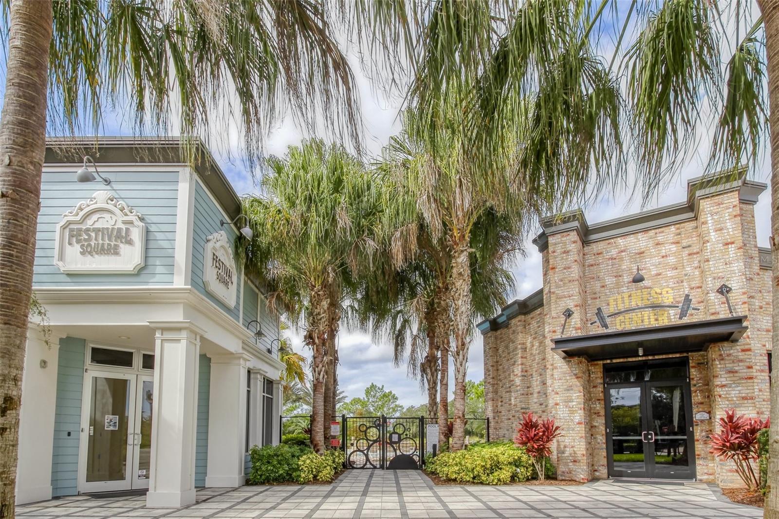 1784 SANIBEL Dr DAVENPORT, FL 33896